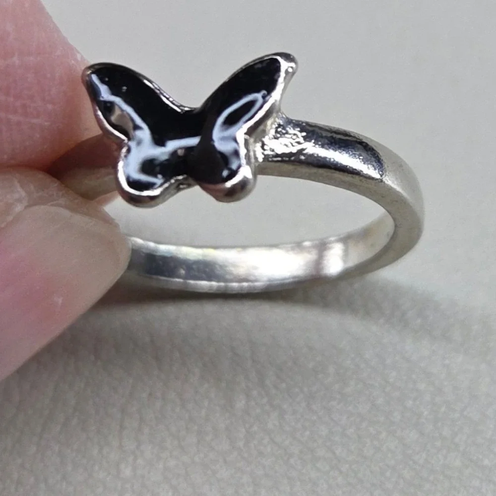 N/A minimalist butterfly